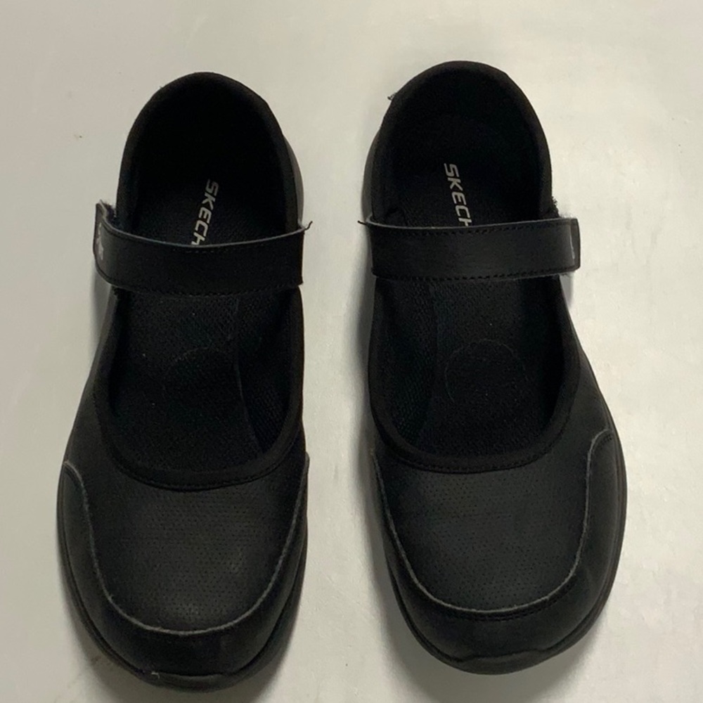 Girls black uniform shoes